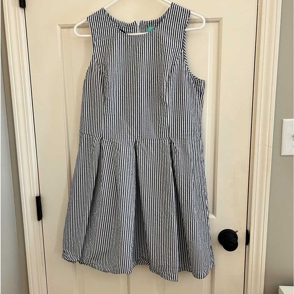 WB seersucker dress size large